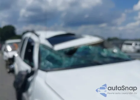 2004 Chevrolet Tahoe Z71 z USA, uszkodzony, nr VIN 1GNEK13Z84R105328